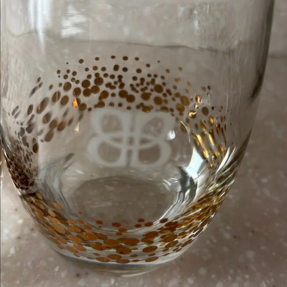 Elegant Gold Dot Stemless Glasses - Picture 5 of 5